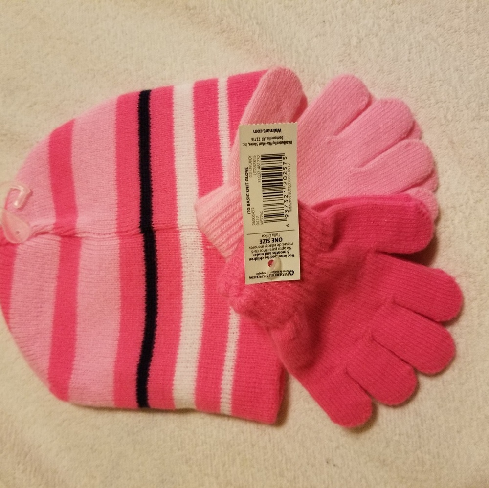 Hat and two pair gloves